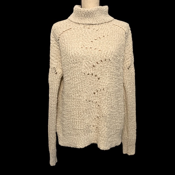 Wonderly Sweaters - Wonderly off white chunky sweater